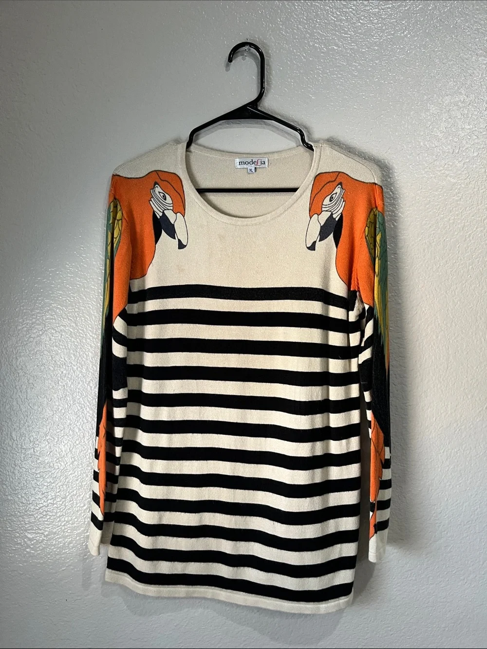 ModeLia Cream Black Stripes Orange parrot Print Knit Sweater Sz XL Chic - Picture 1 of 9